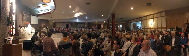 L'església s'ha omplert de feligresos i amics del P. Joan