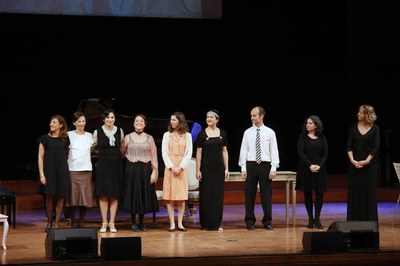 L'equip que ha fet possible l'espectacle d'homenatge a Màrius Torres.