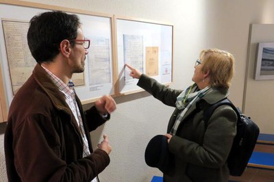 El vestíbul del Museu acull també una mostra de documents sobre l'origen del Dipòsit.