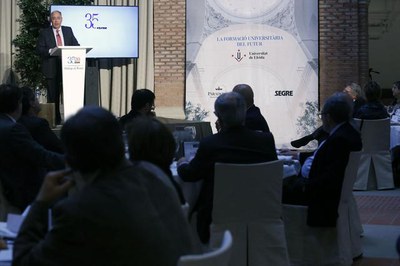 El rector de la Universitat de Lleida, Roberto Fernández, ha estat avui el protagonista de l'acte organitzat pel Grup Segre.