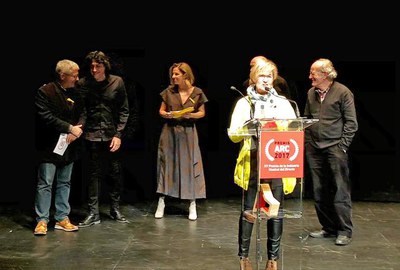 Montse Parra ha recollit el Premi ARC a l'Ajuntament de Lleida per la Millor Programació Musical de Festa Major.