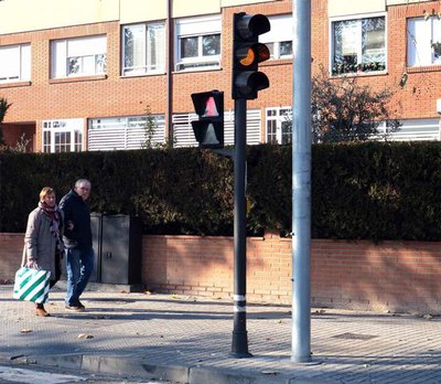 La darrera setmana també s’han instal·lat nous semàfors a la rotonda del Passeig Onze de Setembre amb Alcalde Rovira Roure i a la plaça Europa.