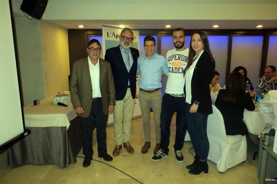 La festa ha servit per presentar als nous col·legiats.