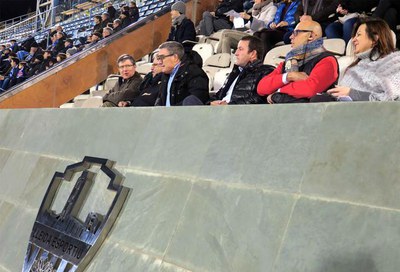 L'alcalde Àngel Ros ha vist el partit des de la llotja del Camp d'Esports.