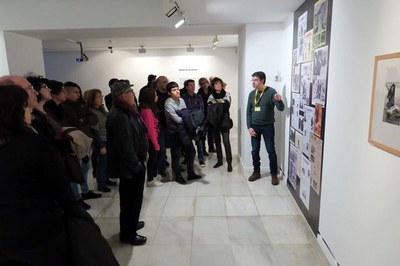 Un dels aspectes que tracta l'exposició és el ressó internacional de les fotografies del bombardeig de Lleida.