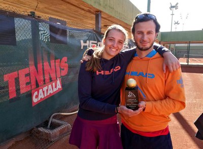 La jugadora del CT Lleida, Aran Teixidó, entrenada per Miqui Moreno, s'ha proclamat campiona de Catalunya júnior.