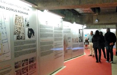 El Servei d’Arqueologia de la Paeria ha fet aquest diumenge la visita a la casa romana sota l’Auditori Municipal.