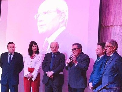 L'alcalde Ros ha felicitat l'expresident Montilla i ha agraït la tasca de la Casa de Andalucía de Lleida.