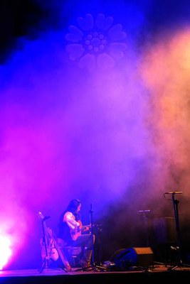 El concert del virtuós guitarrista ha atret fins a Lleida gent de fora del país.