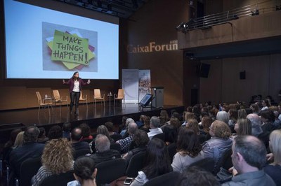 La conferència inaugural de la jornada ha estat Trencant motlles. Lideratges femenins a l’empresa i a l’esport., a càrrec de Maria Teixidor Jufresa, ….