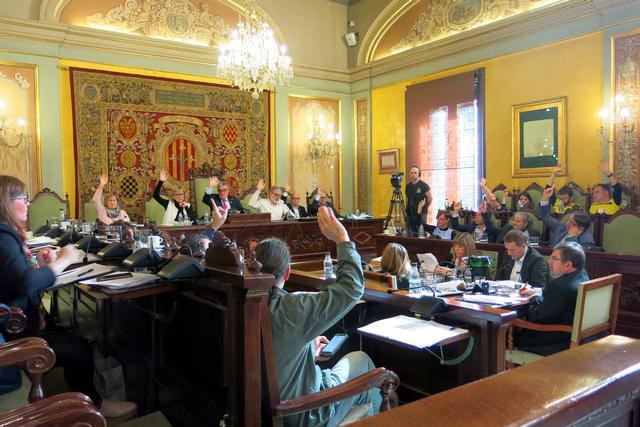 Una de les votacions que ha tingut lloc al ple de la Paeria d'avui