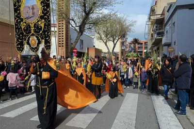 La processó de la Somereta ha transitat pels carrers del barri, iniciant i acabant el trajecte a l'església.