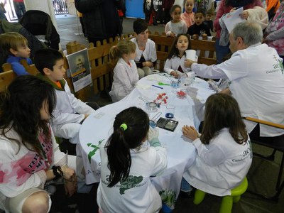 Cucalòcum Primavera ha estat el marc de la posada en marxa del projecte estatal "Petits Investigadors", una iniciativa de l’AECC que ha aplegat més d….