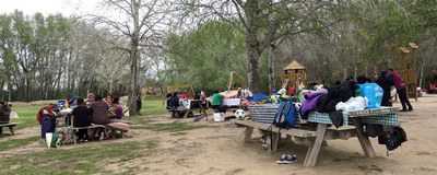 El parc de la Mitjana, un altre dels llocs escollits per dinar i passar el dia.