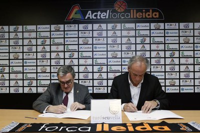 El conveni l'han signat l'alcalde de Lleida i president del Consorci del Turó, Àngel Ros, i el president del Força Lleida, Fèlix Gonzàlez.