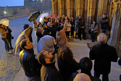 Un recorregut que s'inicia a la Porta dels Apòstols i finalitza a l'interior del temple.