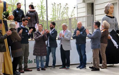 El Tonet i l'Ester, dos membres de Down Lleida, han llegit el manifest.