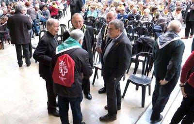 El paer en cap amb el bisbe Salvador i l'arquebisbe Pujol abans d'iniciar-se l'acte de benvinguda.