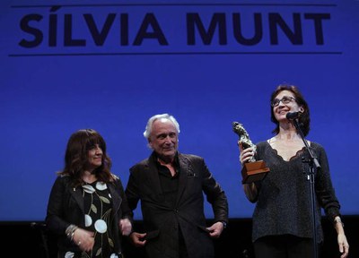 Sílvia Munt s'ha endut una gran ovació en recollir el premi.