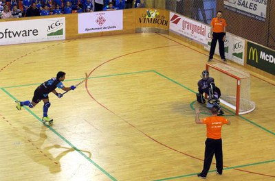 Aquest llançament de penal val un títol.