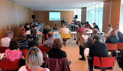 La trobada reuneix representants d'entitats i col·lectius diversos vinculats al riu i a l'aigua.