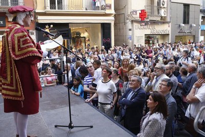 Tronada i sortida del pregó per donar el tret de sortida a la Festa Major de Lleida.