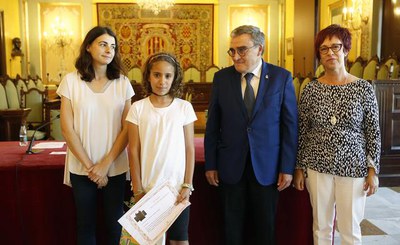Mar Carrera ha guanyat el concurs de redacció "Què se n'ha fet del calaix desaparegut?"en la categoria de 4t de primària.