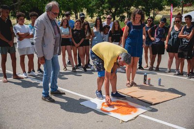 Avui també s'han marcat les pistes del poliesportiu, amb el nom del parc.