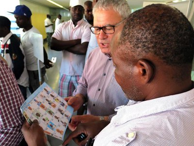 Les paperetes electorals porten la fotografia de tots els candidats.
