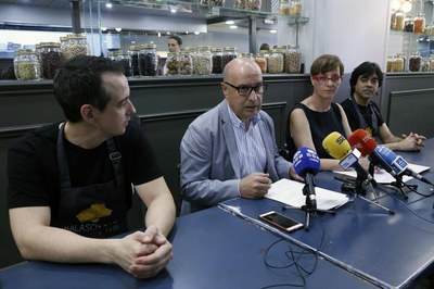 La valoració del pla d'ajuts al teixit empresarial s'ha fet en l'establiment d'un dels sol·licitants.