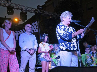 Ramona Salla, pregonera d'enguany, a les festes de l'AV de Pardinyes.