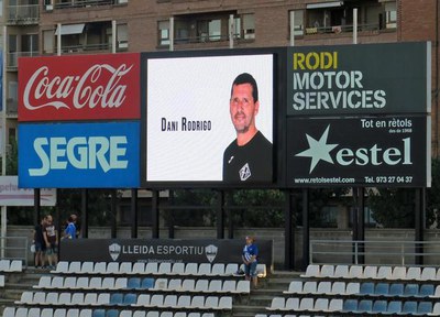 El Lleida Esportiu i la seva afició han recordat Dani Rodrigo amb un minut de silenci abans de començar el partit davant el Villarreal B.