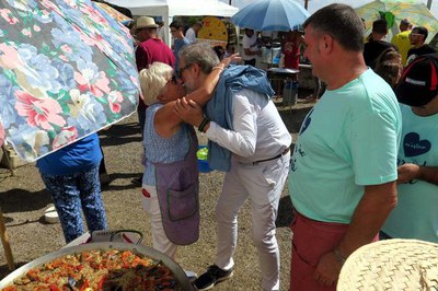 L'alcalde Larrosa també ha estat felicitat pel seu càrrec pels participants en el concurs.