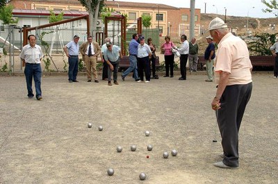 L'alcalde ha participat en una partida de petanca del Club La Seu.