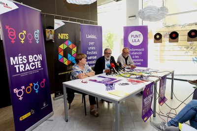 El paer en cap, Fèlix Larrosa, ha presentat la campanya "Més bon tracte", que inclou el Punt Lila que s'instal·larà a la plaça del Dipòsit per les Fe….