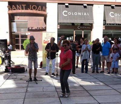 La música ha fet moure el cos.