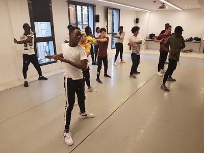 "La Palma Balla" és una nova proposta de dansa urbana que s'ofereix a l'Agenda Jove de Tardor.