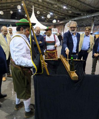 Els membres de Sac Espectacles s'encarreguen de l'animació del saló.