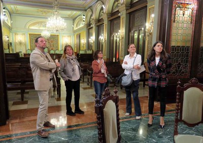El president de la Federació Catalana ha visitat la Paeria abans de la il·luminació de la façana.