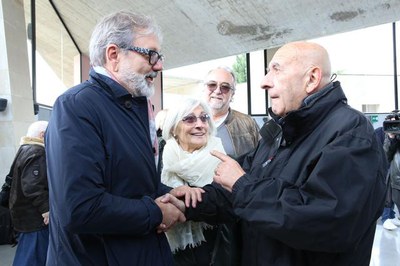 L'alcalde ha conversat amb els familiars i amics de Coma Estadella.