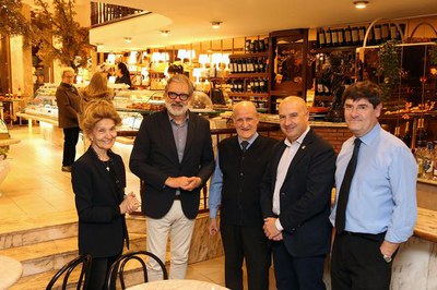 Fèlix Larrosa ha destacat la contribució de la família Prats en la projecció de la ciutat.