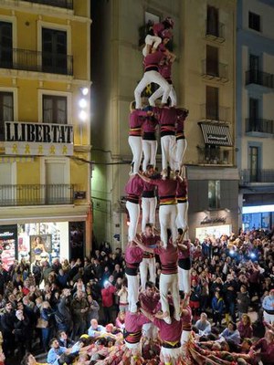 Els Castellers de Lleida han descarregat el 4 de 8 en la primera ronda.