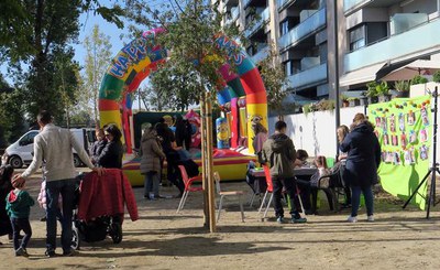 Els menuts han pogut gaudir d'altres activitats infantils en la castanyada.