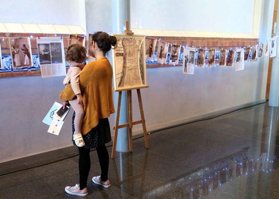 Una exposició recorda Mister Antó, pioner de la màgia i el cinema mut a Lleida.
