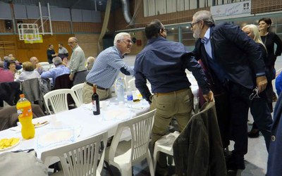 Unes 300 persones s'han donat cita al pavelló municipal de Magraners.