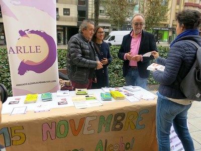 La Paeria promou accions per sensibilitzar sobre els riscos del consum d’alcohol amb l'ARLLE.