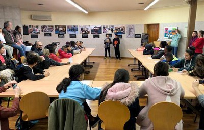 El tinent d’alcalde Xavier Rodamilans ha assistit a l'exposició fotográfica "Els drets dels Infants" i ha escoltat els nens i les nenes, que han expl….