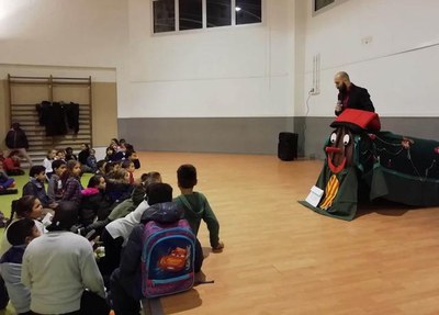 Tió gegant a Mariola i Pius XII.