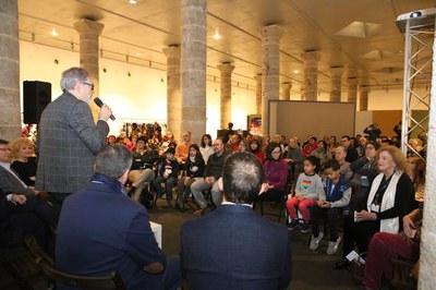 Fèlix Larrosa ha presentat als ambaixadors les darreres novetats de la ciutat i ha respost les seves consultes..