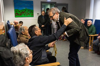 L'alcalde Larrosa ha saludat els i les usuàries del Centre de Dia de Magraners.